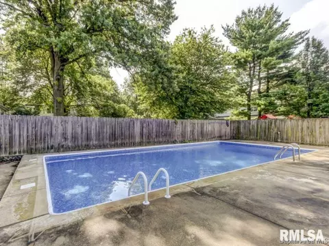 114 Seminole Drove, Springfield, IL 62704 photo 4