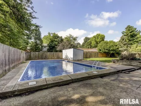 114 Seminole Drove, Springfield, IL 62704 photo 5