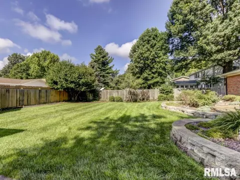 114 Seminole Drove, Springfield, IL 62704 photo 3