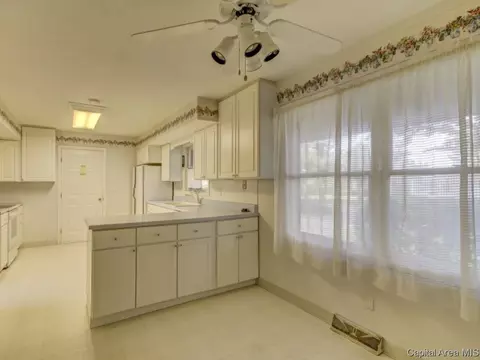 114 Seminole Drove, Springfield, IL 62704 photo 28