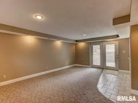 834 Roanoke Dr, Springfield, IL 62702 photo 26