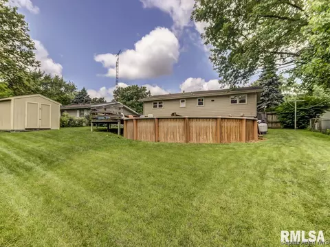 834 Roanoke Dr, Springfield, IL 62702 photo 31