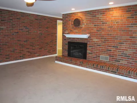 6 Lorrie Ln, Springfield, IL 62703 photo 4