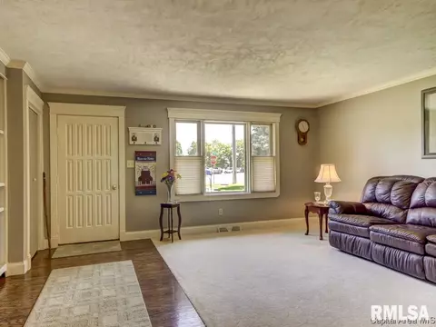 107 Radcliff Rd, Springfield, IL 62703 photo 4