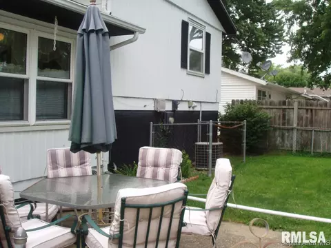 1952 Stanhope Rd, Springfield, IL 62702 photo 18