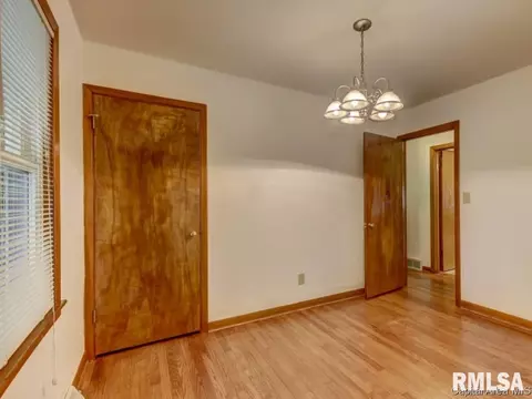 1836 Black Ave, Springfield, IL 62702 photo 12