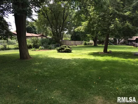 2204 Trowbridge Rd, Springfield, IL 62703 photo 25