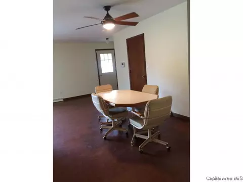 2204 Trowbridge Rd, Springfield, IL 62703 photo 6
