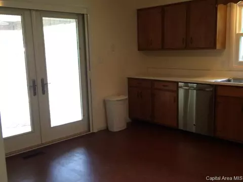 2204 Trowbridge Rd, Springfield, IL 62703 photo 10