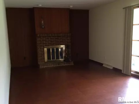 2204 Trowbridge Rd, Springfield, IL 62703 photo 5
