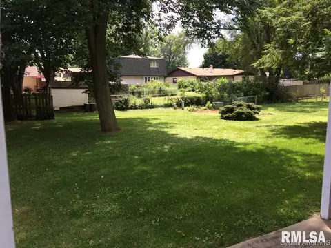 2204 Trowbridge Rd, Springfield, IL 62703 photo 23