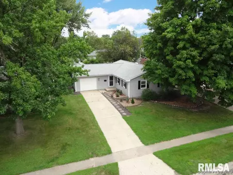 2117 Keokuk Dr, Springfield, IL 62702 photo 2