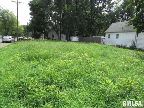 2040 N 9th, Springfield, IL 62702 photo 1