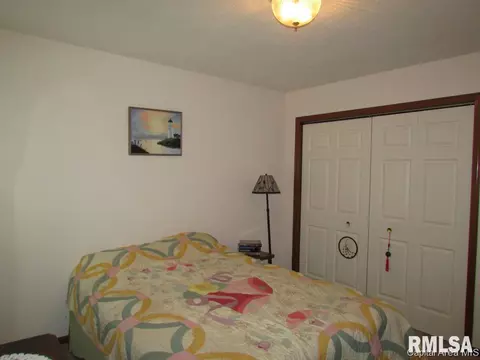 1421 Guemes, Springfield, IL 62702 photo 8