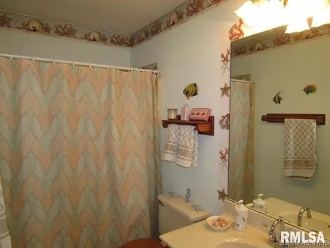 1421 Guemes, Springfield, IL 62702 photo 7