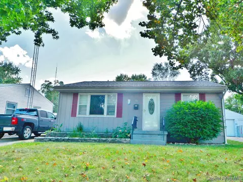 29 Midland Ct, Springfield, IL 62702 photo 1