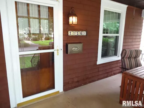 2016 S 4th St, Springfield, IL 62703 photo 4