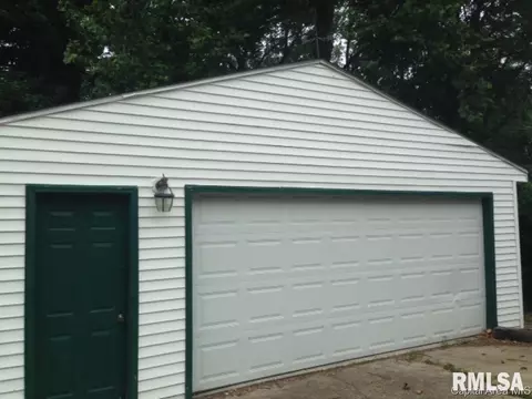 1901 N Albany, Springfield, IL 62702 photo 9