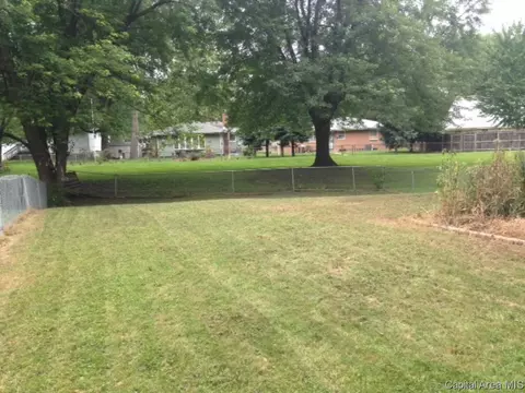 1901 N Albany, Springfield, IL 62702 photo 32