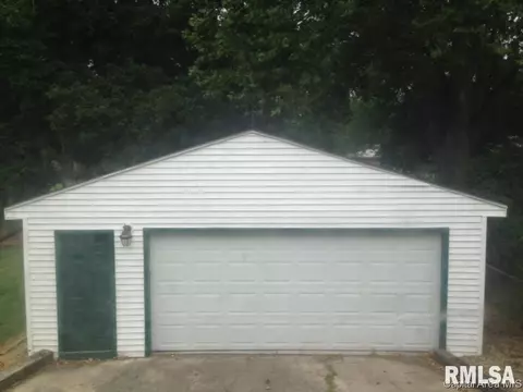 1901 N Albany, Springfield, IL 62702 photo 26