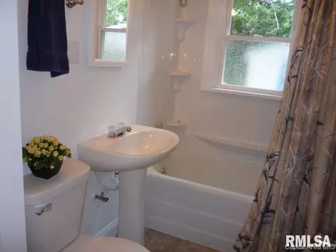 2504 S 8th, Springfield, IL 62703 photo 6