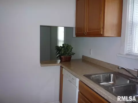 2504 S 8th, Springfield, IL 62703 photo 3