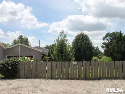2036 E Cedar St, Springfield, IL 62703 photo 4