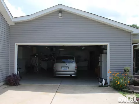 2036 E Cedar St, Springfield, IL 62703 photo 21