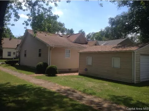 1219 E Pine St, Springfield, IL 62703 photo 4