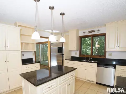 3501 Bluff Rd, Springfield, IL 62711 photo 9