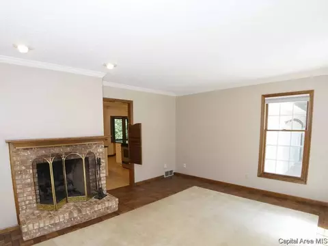 3501 Bluff Rd, Springfield, IL 62711 photo 2