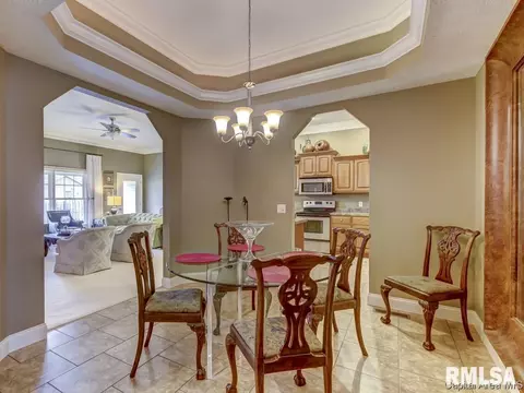 2707 Covered Wagon Trl, Springfield, IL 62711 photo 4