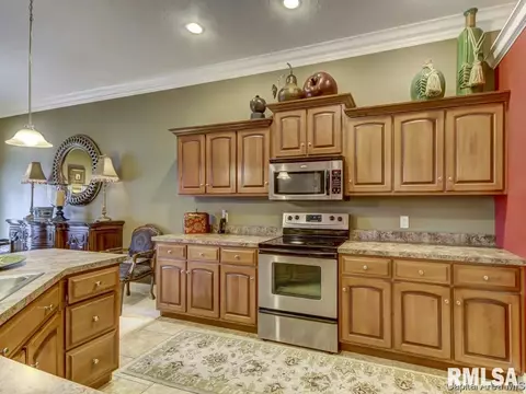 2707 Covered Wagon Trl, Springfield, IL 62711 photo 9