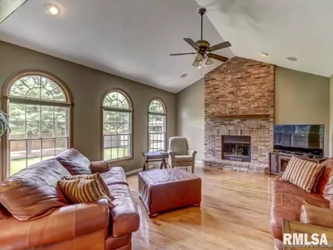 505 Silver Spring Dr, Springfield, IL 62702 photo 11