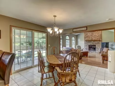 505 Silver Spring Dr, Springfield, IL 62702 photo 9