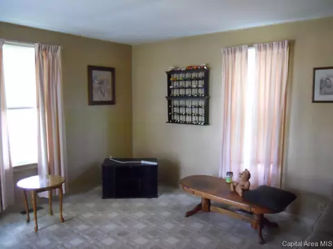 908 N 19th St, Springfield, IL 62702 photo 5