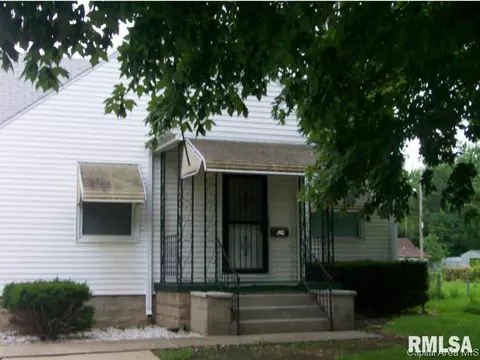 929 N 14th, Springfield, IL 62702 photo 1