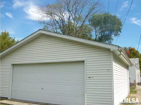929 N 14th, Springfield, IL 62702 photo 8