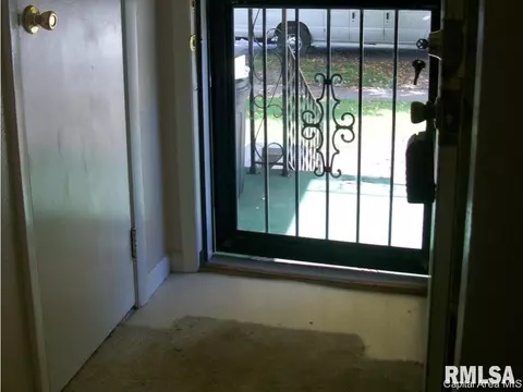 929 N 14th, Springfield, IL 62702 photo 6