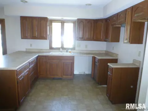 2509 Austin Dr, Springfield, IL 62704 photo 6