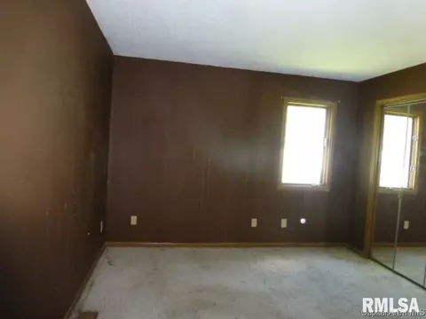 2509 Austin Dr, Springfield, IL 62704 photo 2