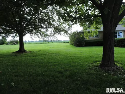 6365 Pams Ct, Springfield, IL 62707 photo 4