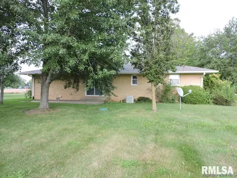 6365 Pams Ct, Springfield, IL 62707 photo 3