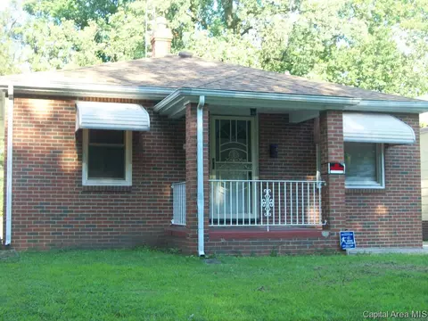 2320 S 13th, Springfield, IL 62703 photo 1