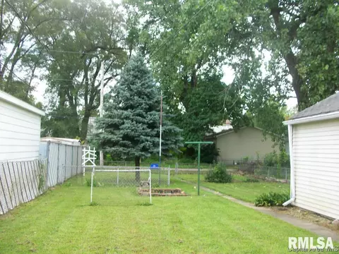 2320 S 13th, Springfield, IL 62703 photo 7