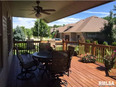 2215 Charlack Ave, Springfield, IL 62704 photo 2