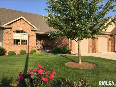 2215 Charlack Ave, Springfield, IL 62704 photo 1