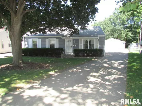 3069 Louise, Springfield, IL 62702 photo 1