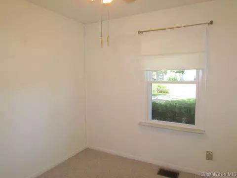 3069 Louise, Springfield, IL 62702 photo 9