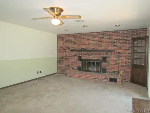 3069 Louise, Springfield, IL 62702 photo 7